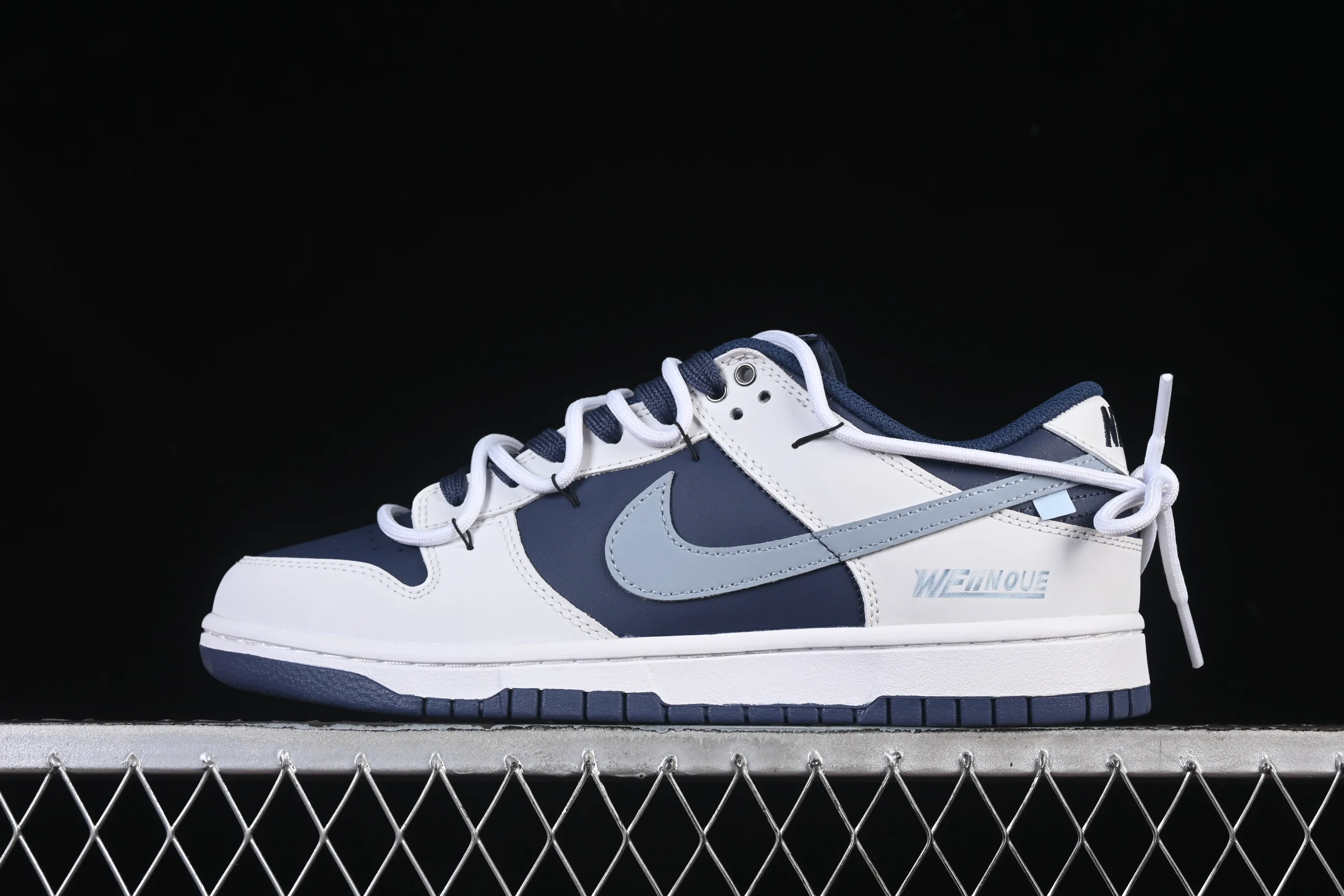 All Categories Nk SB Dunk Series Nk SB Dunk Low High-end Customized Low-top Shoes Nike SB Dunk Low "Just Do It" Straps Anniversary High-end Customized Low-top Casual Shoes WB0512-086